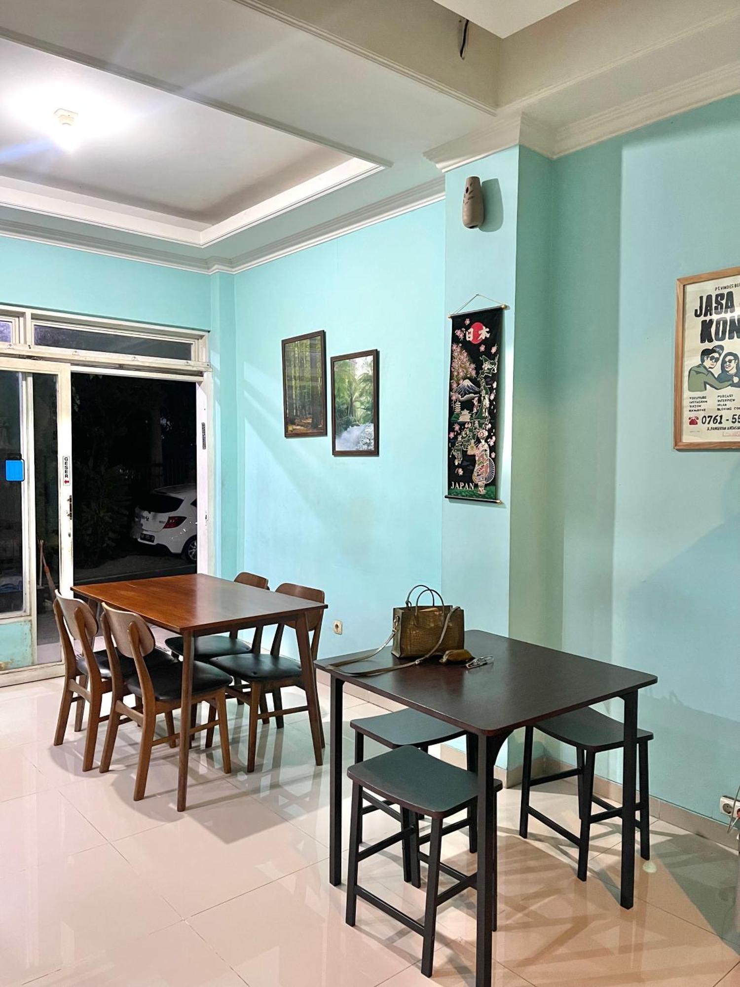 Wesbobo Inn Solo Ngoại thất bức ảnh