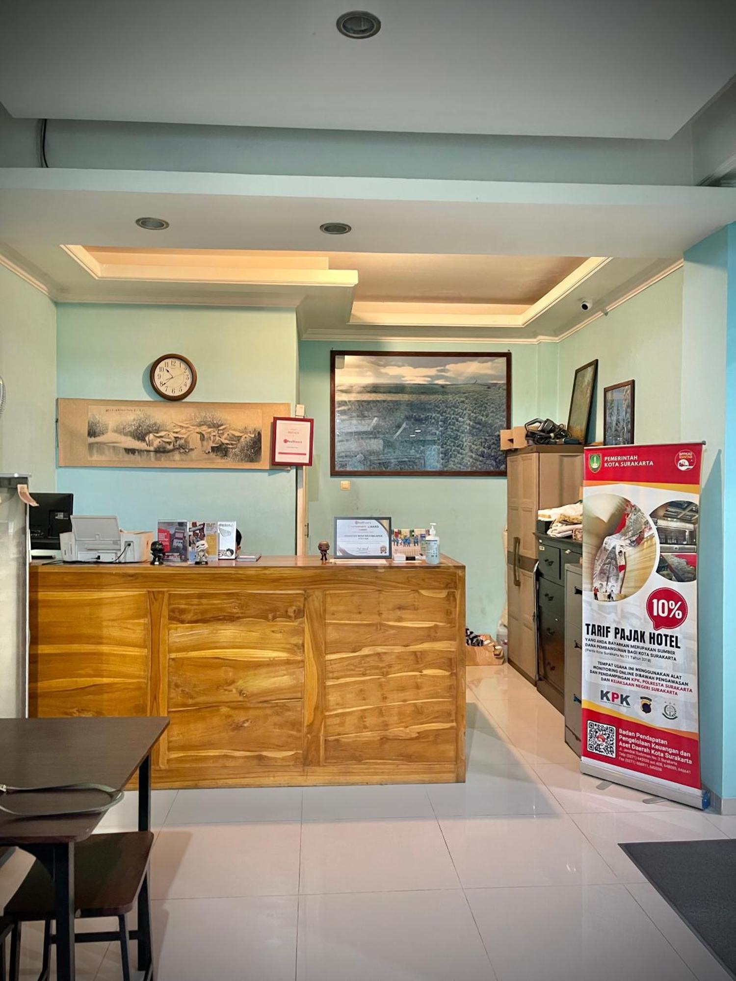 Wesbobo Inn Solo Ngoại thất bức ảnh